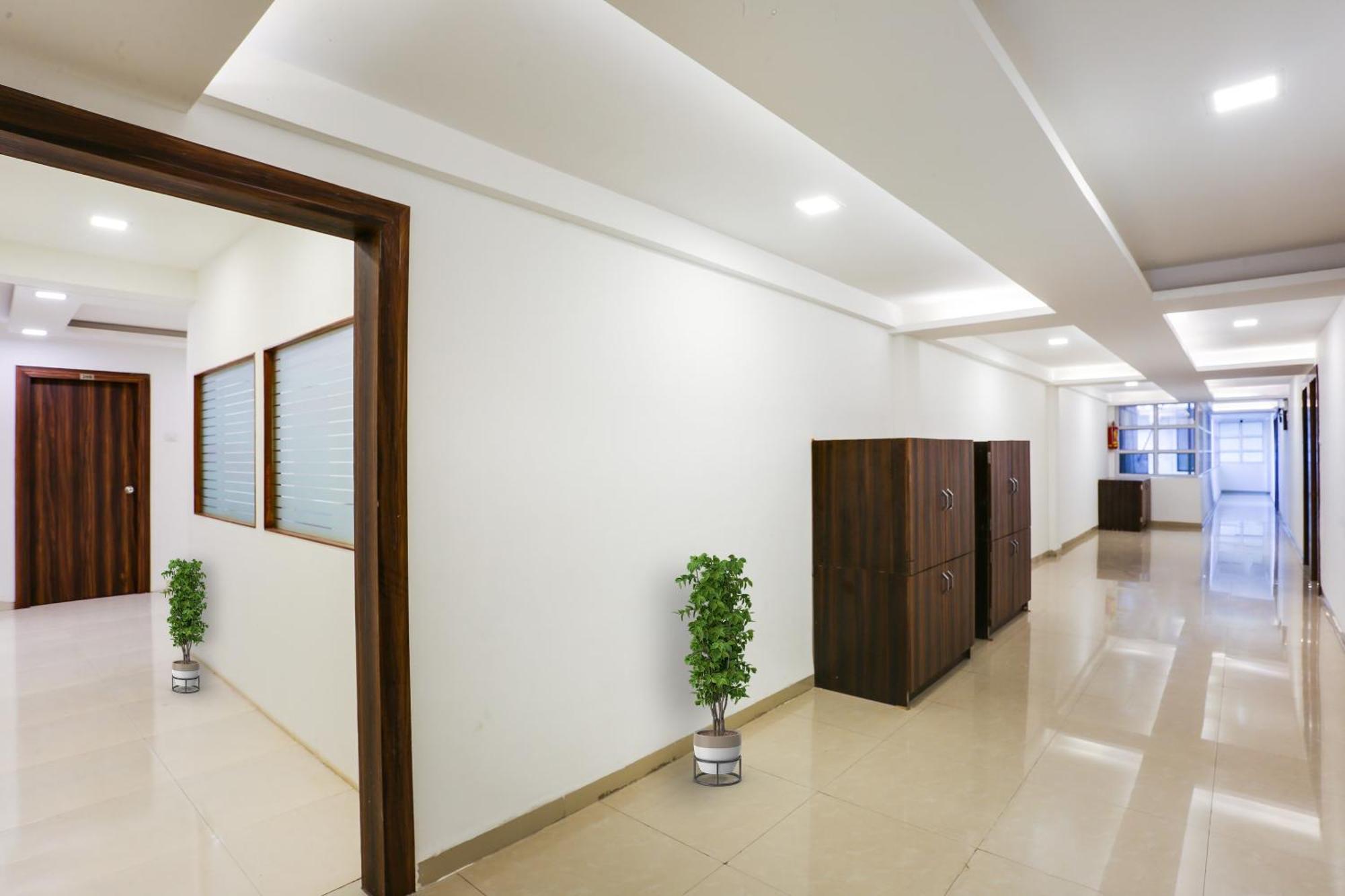 Capital O Arsh Executive Inn 뭄바이 외부 사진