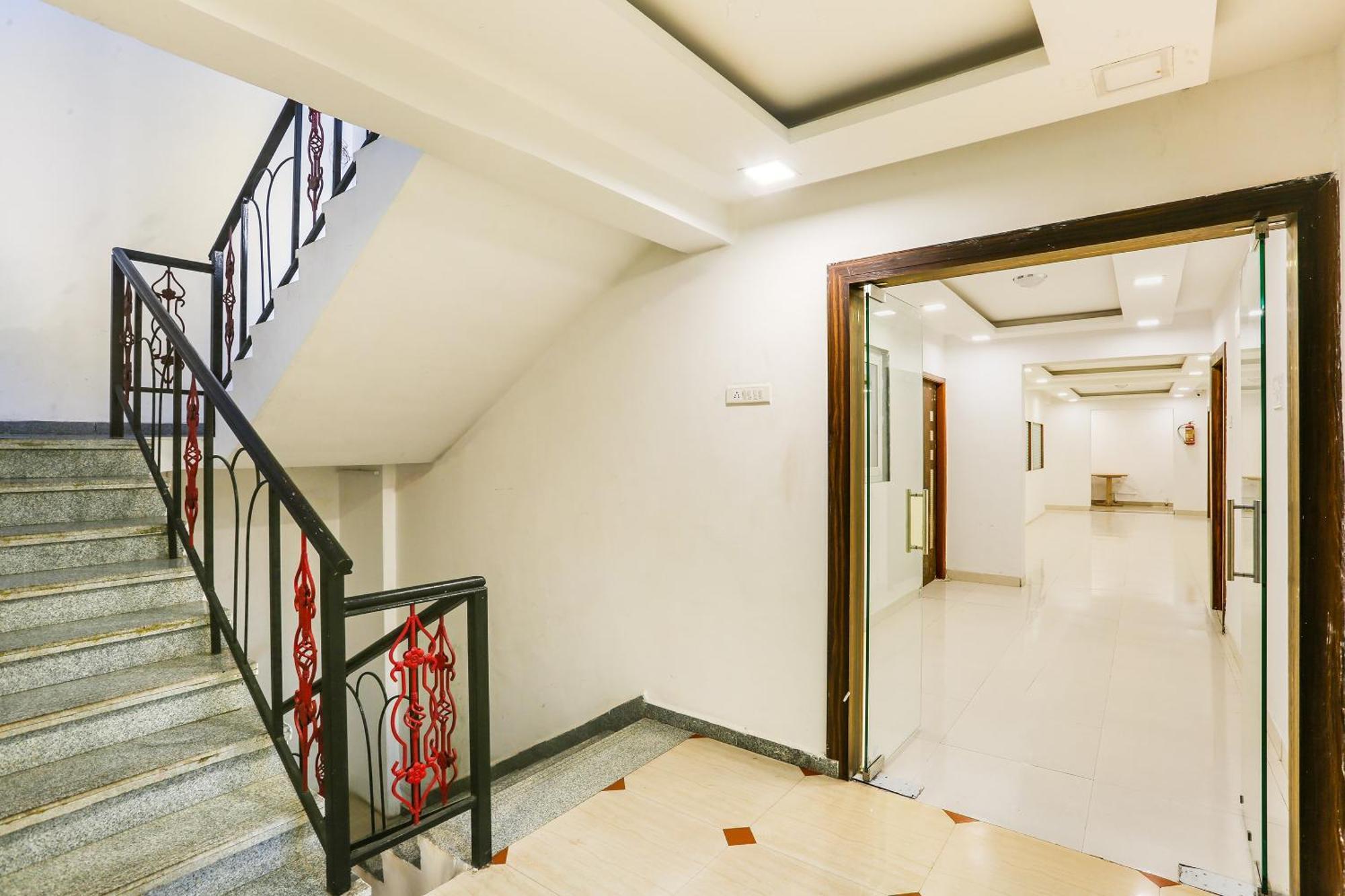 Capital O Arsh Executive Inn 뭄바이 외부 사진